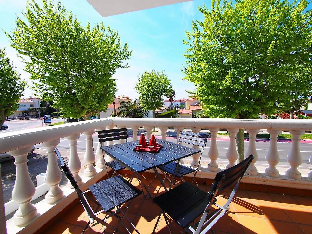 Apartment Port Banyuls-2 By Interhome Empuriabrava