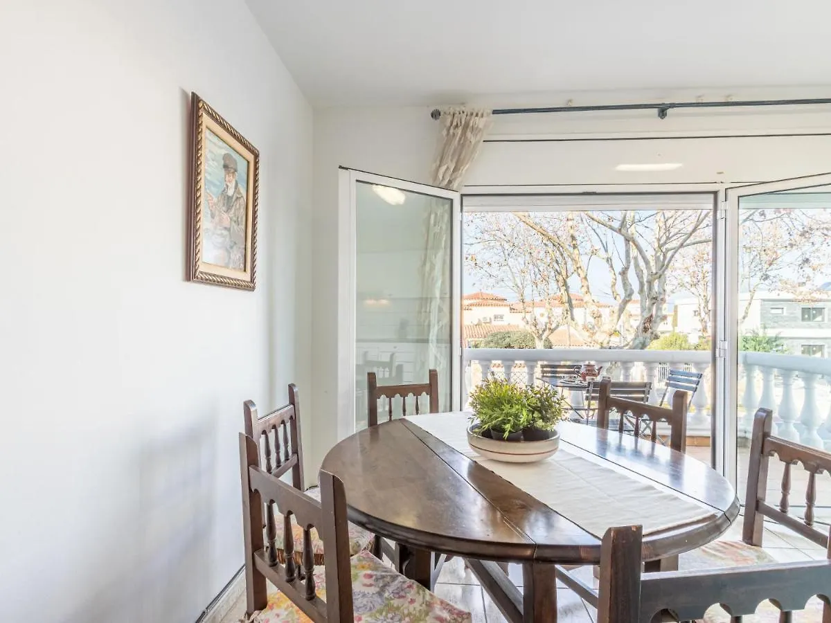 Apartment Port Banyuls-2 By Interhome Empuriabrava