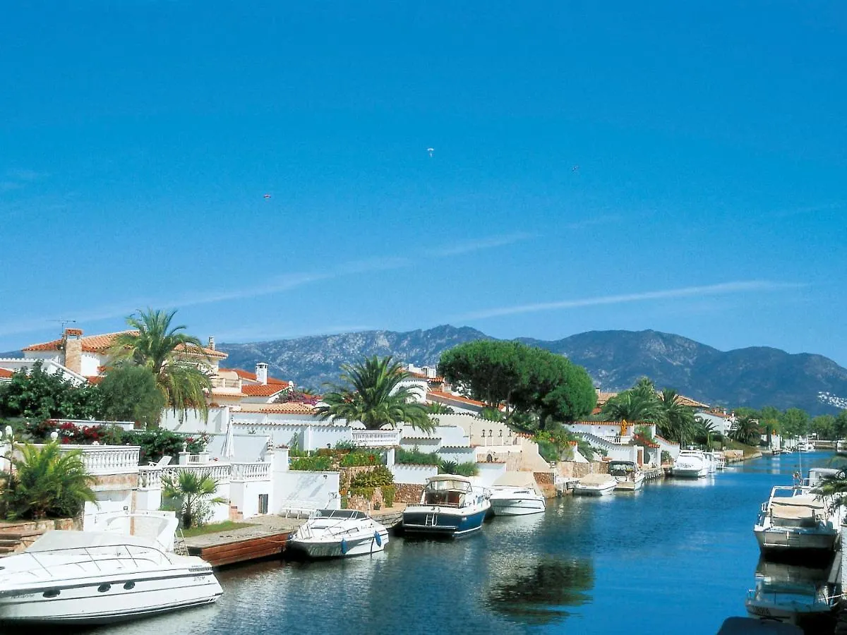 Apartment Port Banyuls-2 By Interhome Empuriabrava